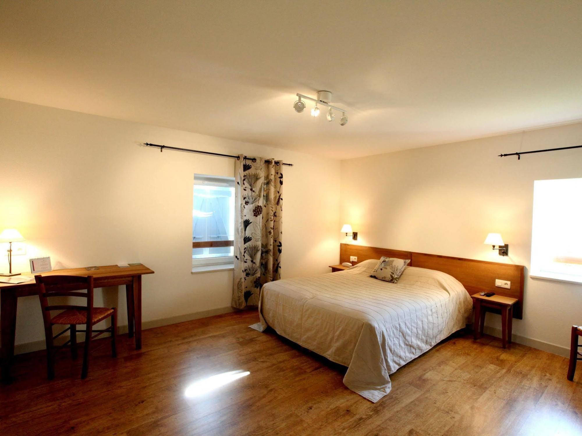 Domaine Les Mejeonnes Hotel Valaurie